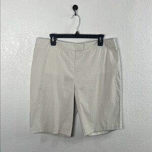 Chico's Light Cream Striped Women's Bermuda Shorts Sz 2.5 (US 14) Casual Cotton